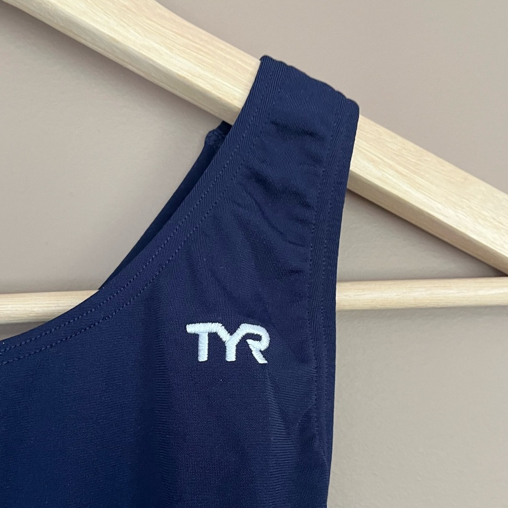 {TYR} Durafast MaxFit Performance One Piece Swimsuit in Navy - Womens 38 (XL) - Picture 4 of 12